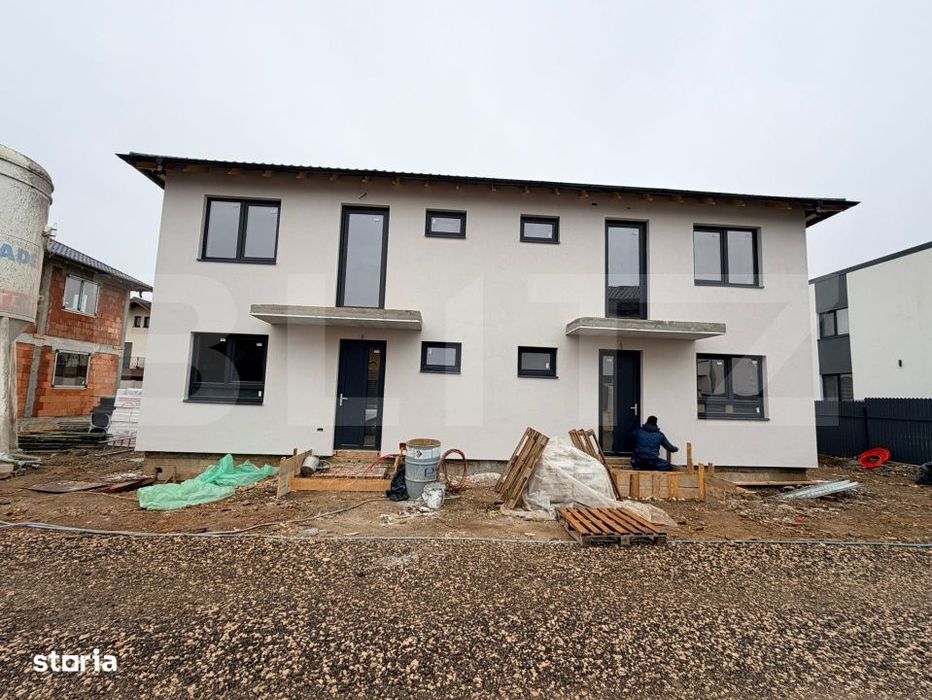 Duplex cu 3 dormitoare, 3 bai si teren de 220 mp la doar 155.000 euro