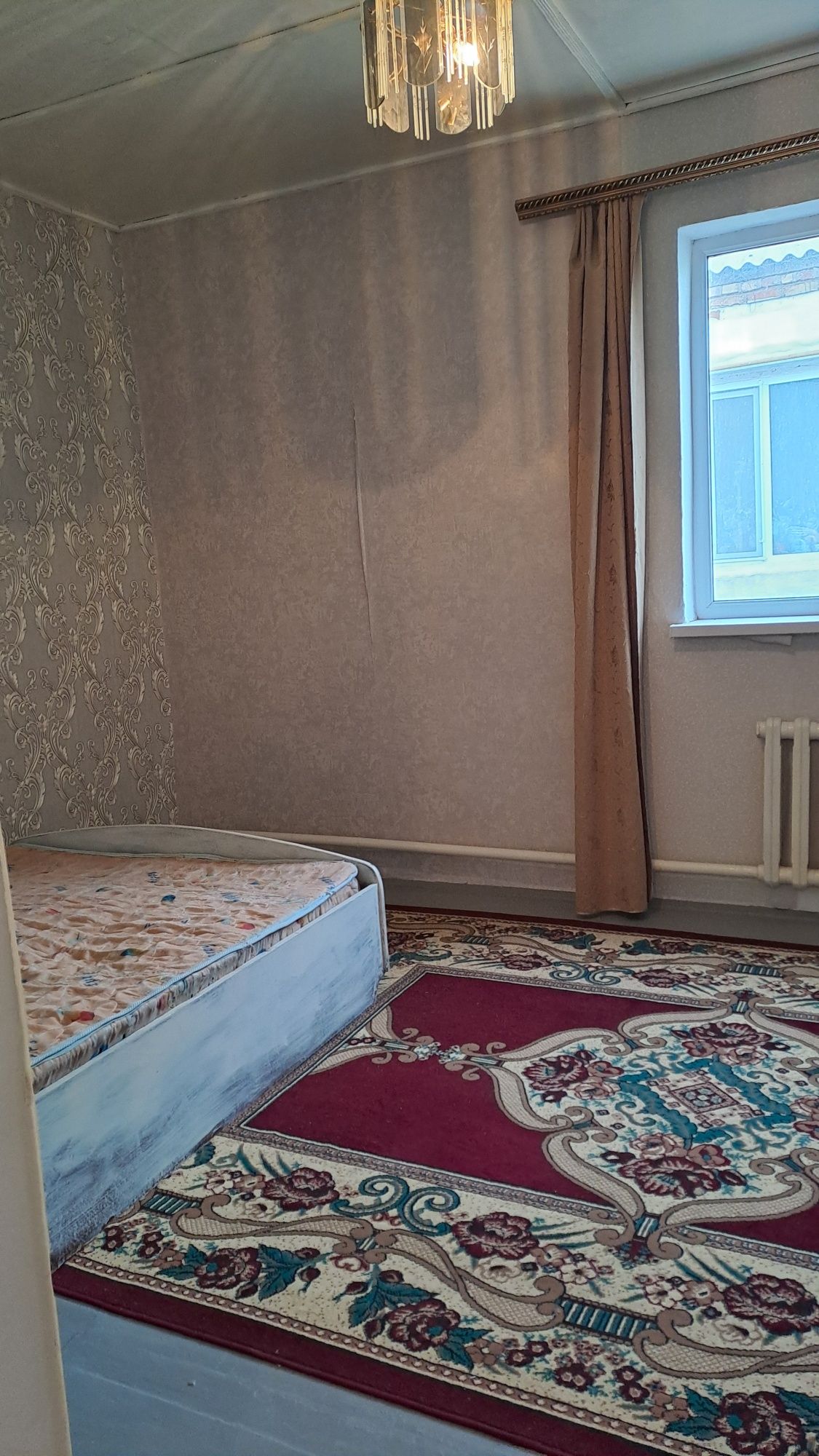 Тасбугетте улкен 7 комн.планды,уй жалға беріледі