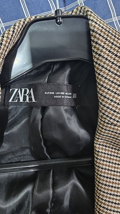 Sacou pentru femei Zara