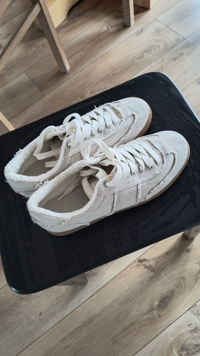 Tenisi Mango material textil