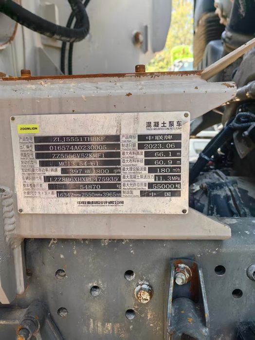 Avtobetononasos 67 metrlik zoomlion