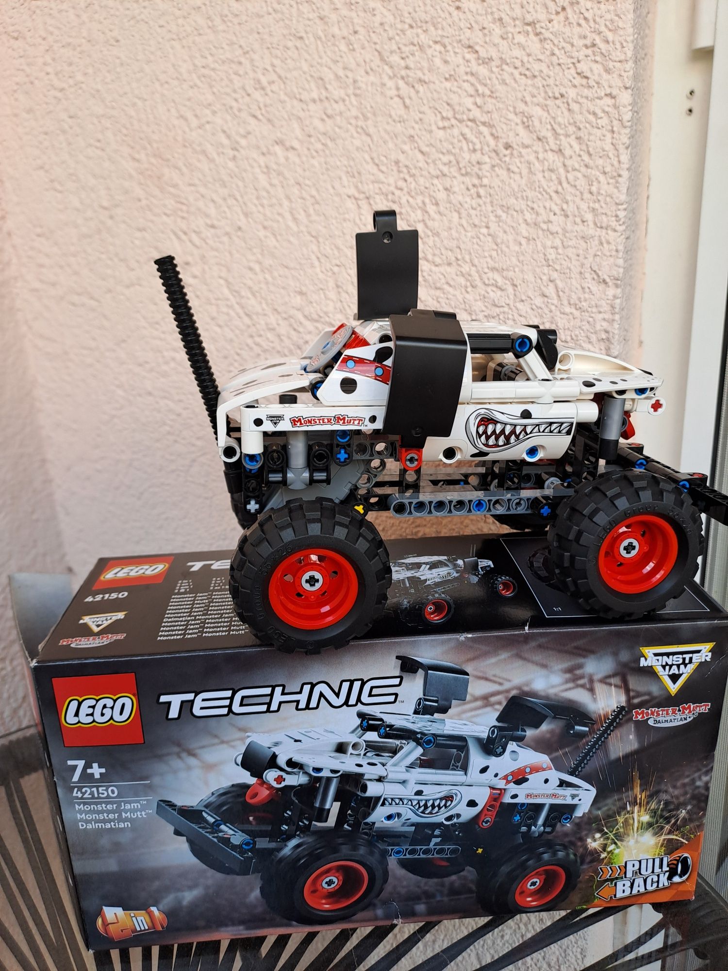 LEGO® Technic - Dalmatian Monster Jam™ Monster Mutt 42150
