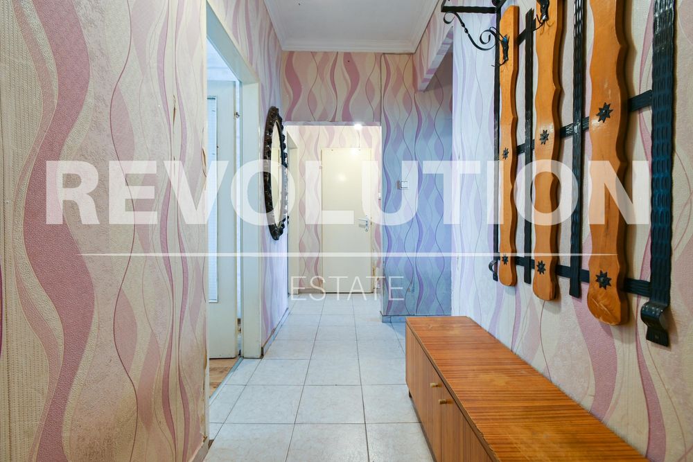 Дава се под наем Тристаен апартамент в София, Люлин 6 - 90 кв.м за 500 € - Снимка #13