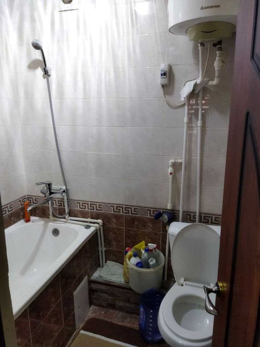 Калениский Боярин 3 қаватда 2 хонали квартира ижарага берилади.ID:1450