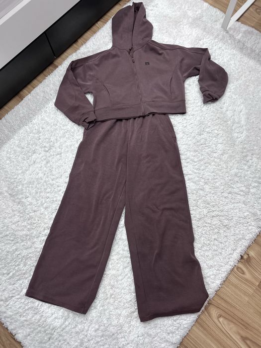 Дрешки за момиче 137/146