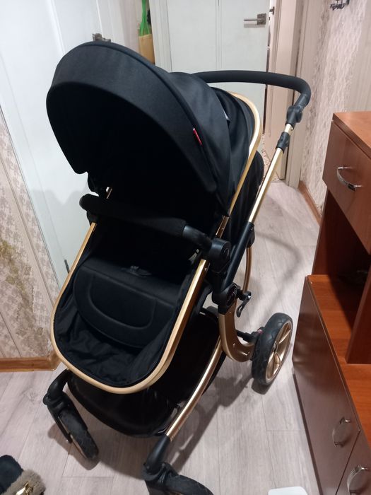 продам коляску с рождения всесезонная