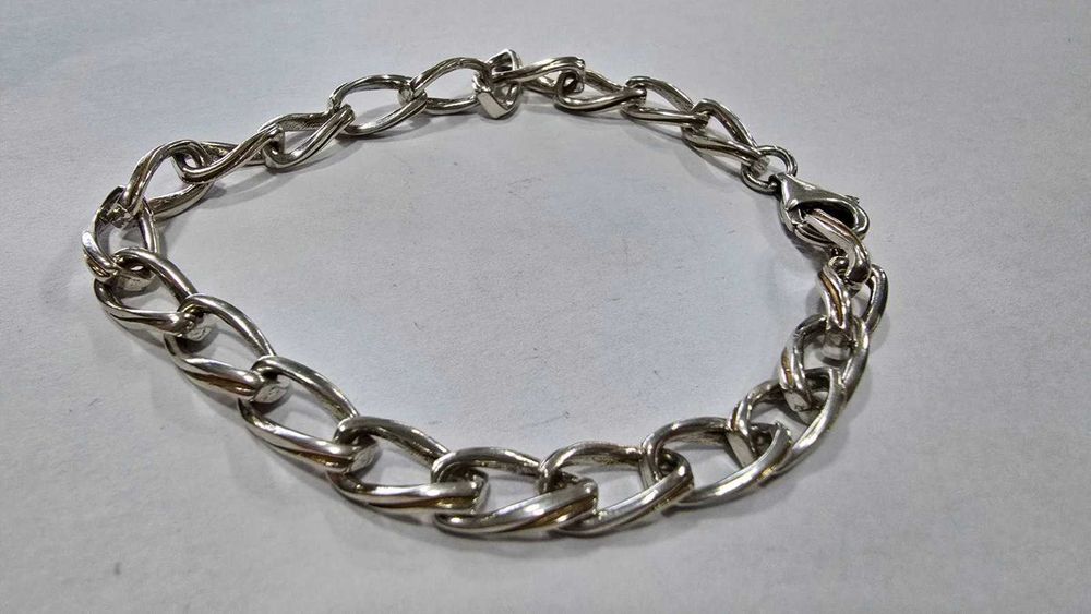 Сребърна гривна 925