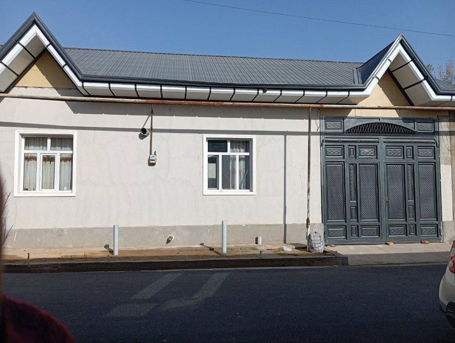 Район: Тошкент тумани 
Кўча:  Ширибом мости 
Хоналар сони: 5 
Майдони: