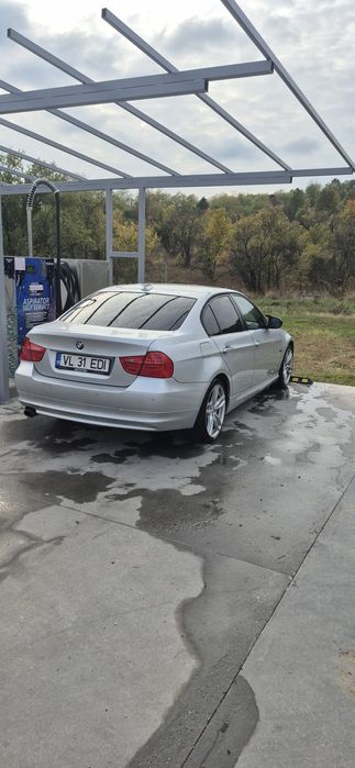 Vand BMW E90 Facelift 320d 184 cp 2011