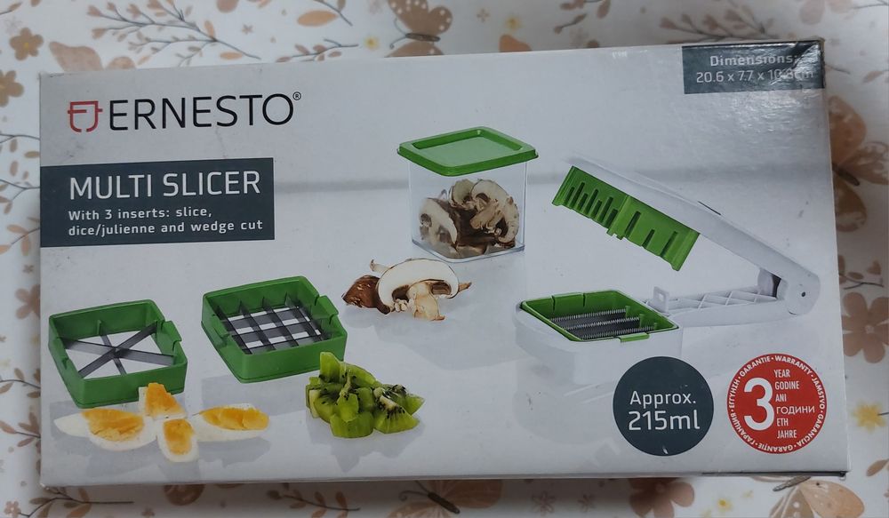 Vând feliator fructe, legume.NOU