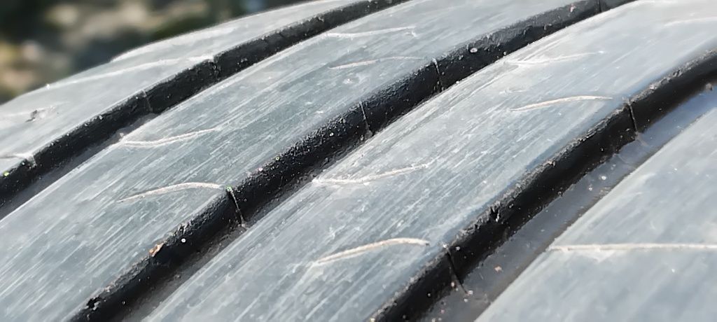 Гуми 185 65 15 Континентал Continental 4 броя. Нов внос. Не са нови!