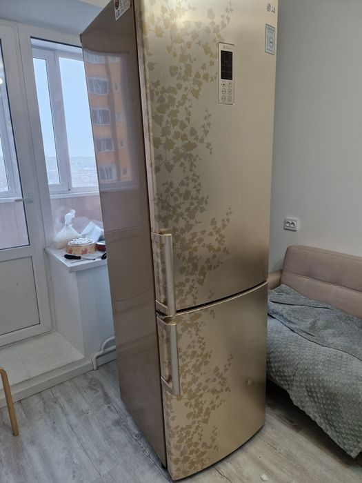 Холодильник LG,б/у