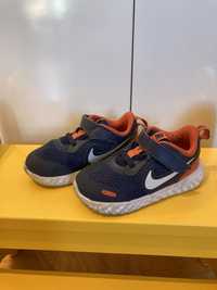 Детски маратонки Nike Revolution размер 23.5