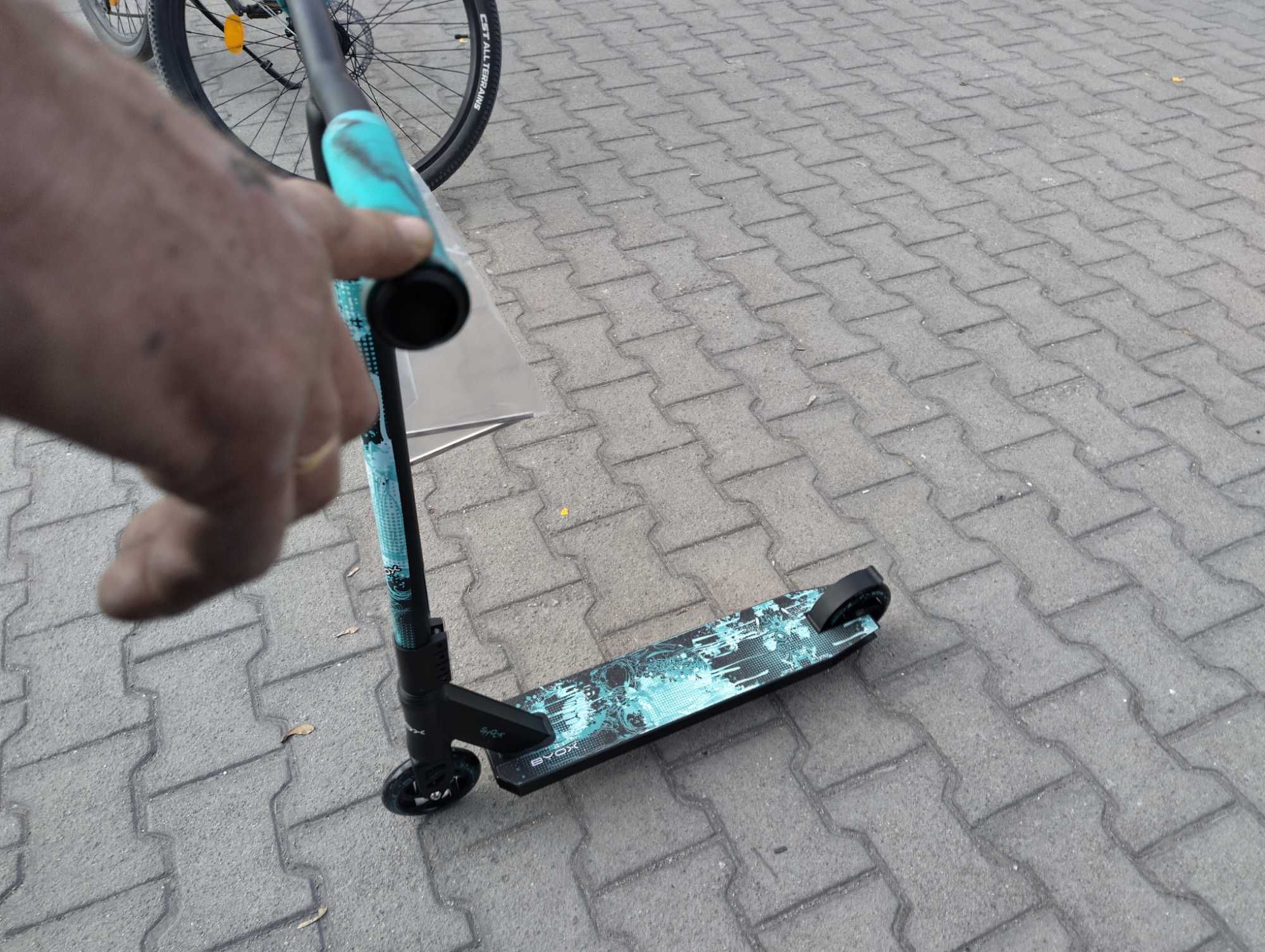 BYOX Детска тротинетка stunt SHOCK син