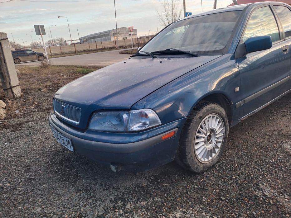 Продам мишину Volvo s 40 , в ххорошем состоянии, бензин, 2литровая,