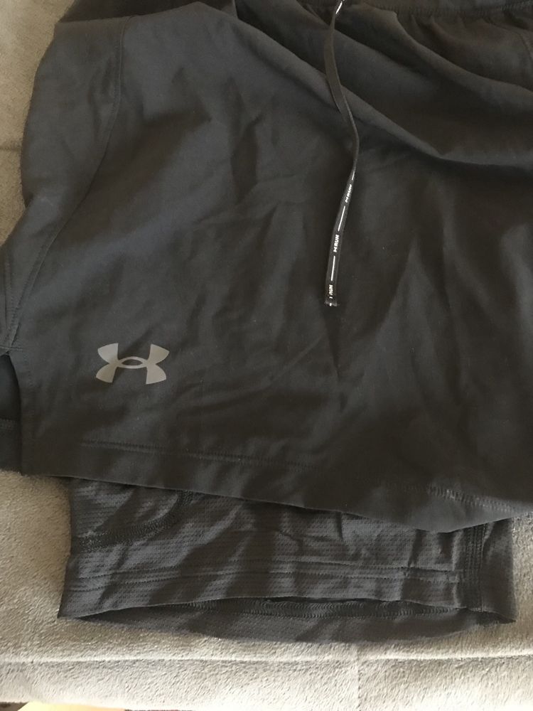 Дамски спортни панталонки Under Armour