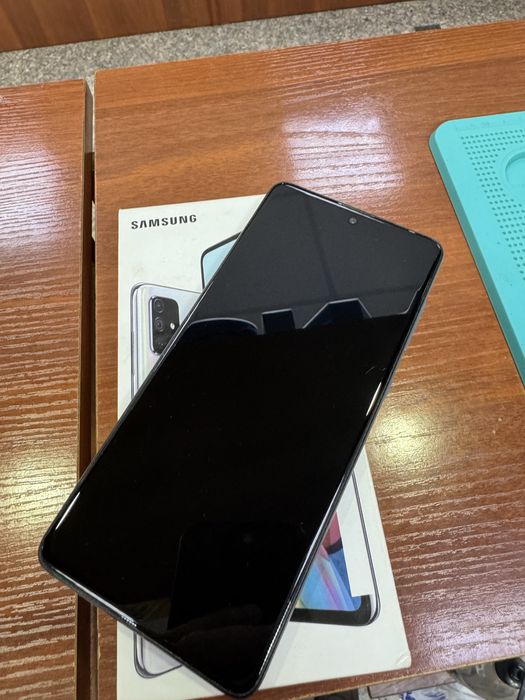 продам samsung a71 (128gb)