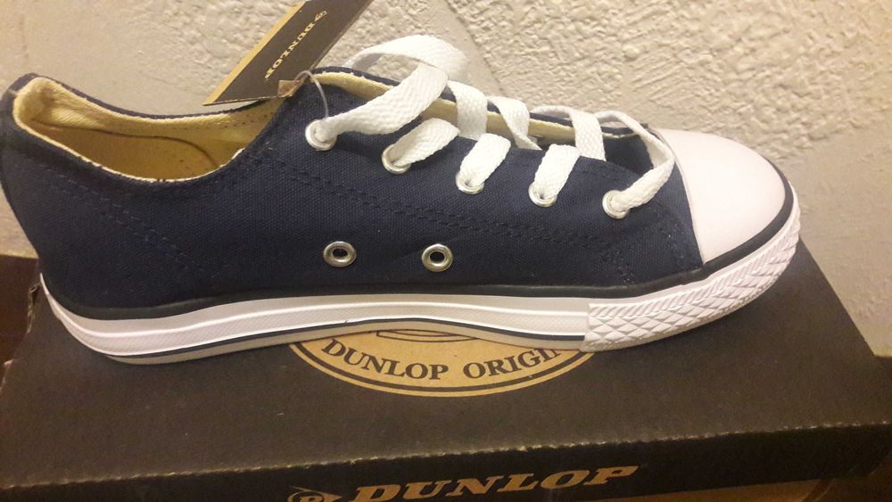 Нови детски кецове Dunlop - номера 33 и 34
