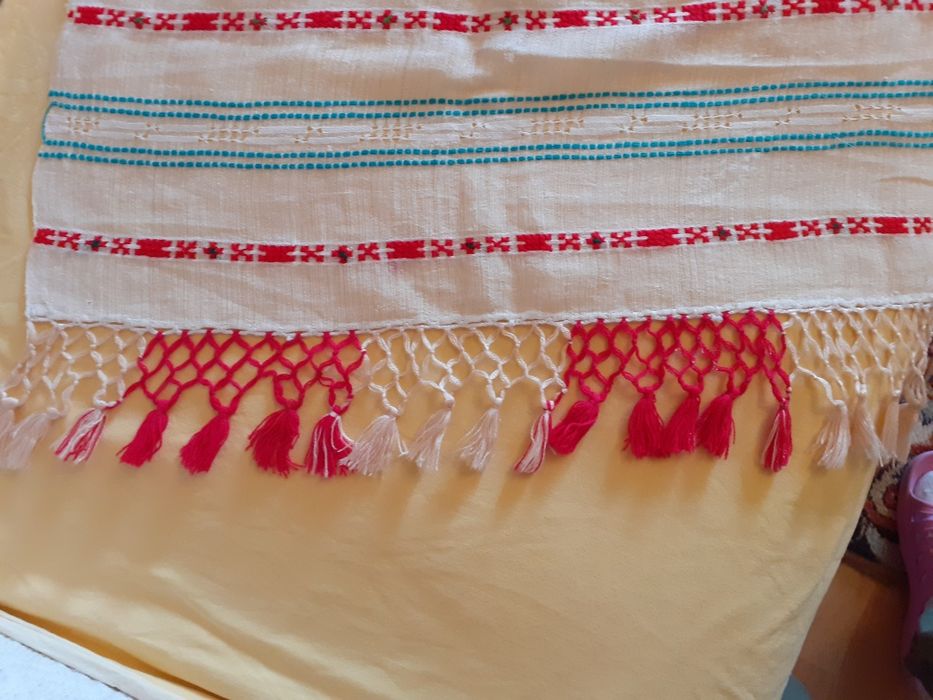 Stergar ornamental autentic,cusut la război pe pânză fina