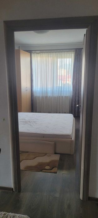 Apartament 3 camere, 2 bai, 1 balcon, 1 camara