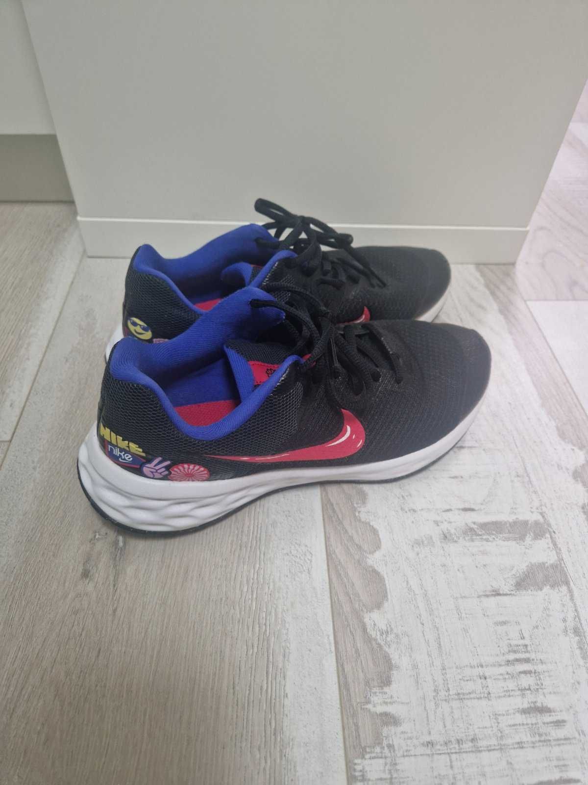 Детски маратонки Nike, 38 номер