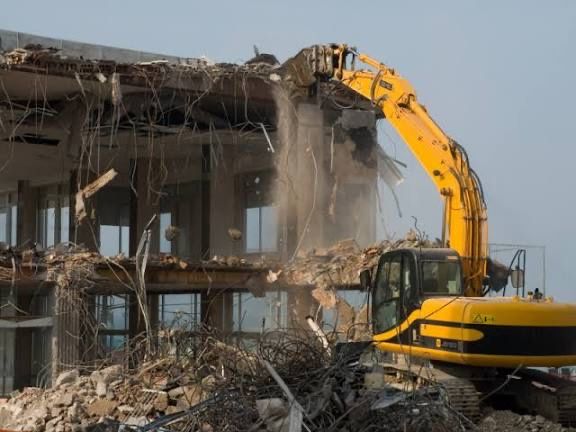 Demolari constructii