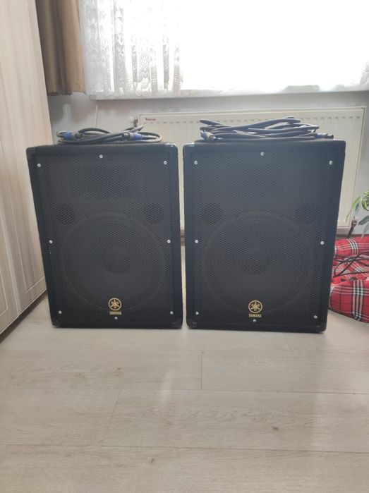 Vând boxe yamaha! Preț 2000 lei.