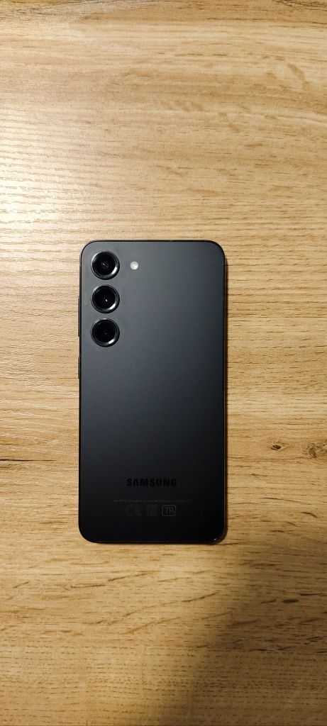 Samsung S23 8/128