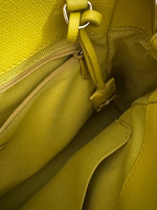 Чанта в жълто Furla