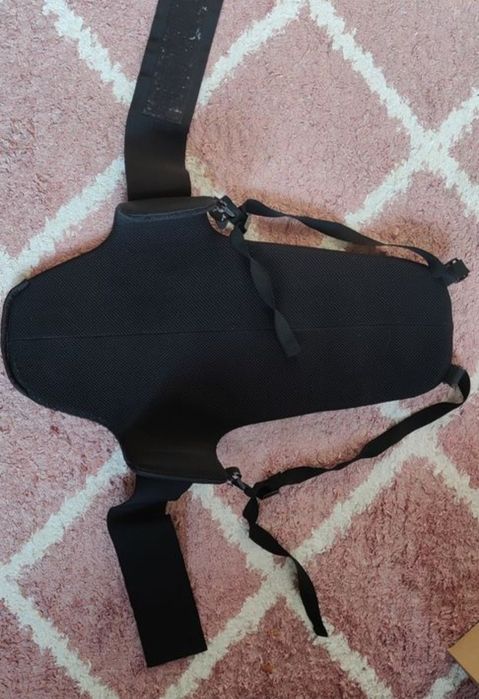 Protecție moto, armură