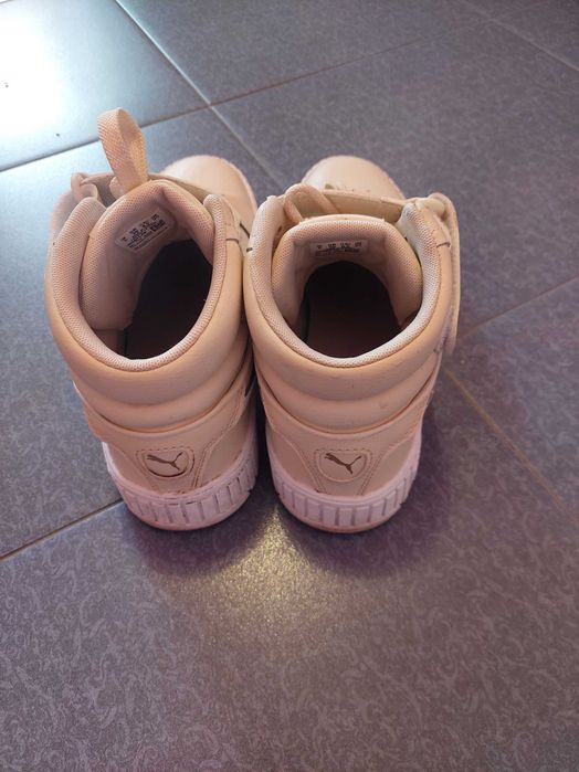 Дамски високи маратонки Puma, 39 номер, стелка 25 см.