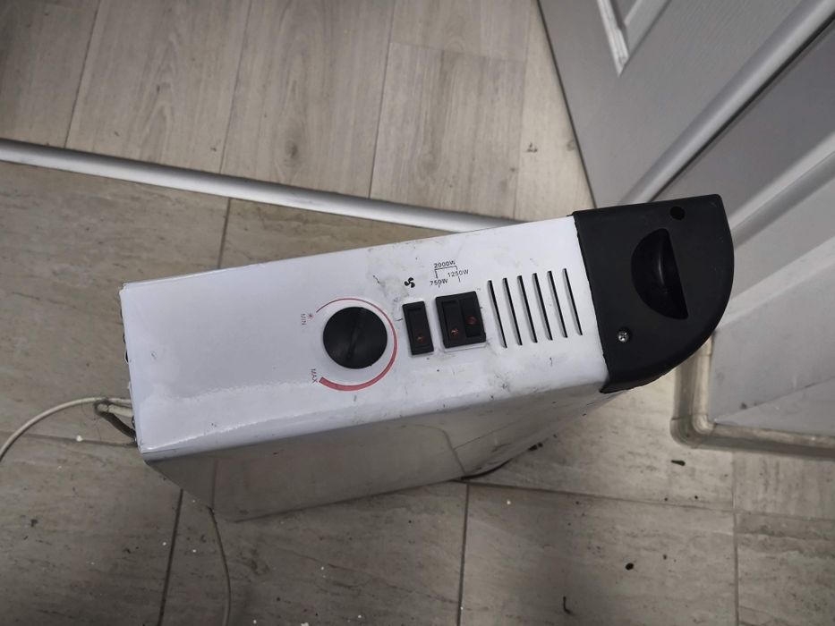 Конвекторен радиатор AYCO 2000w