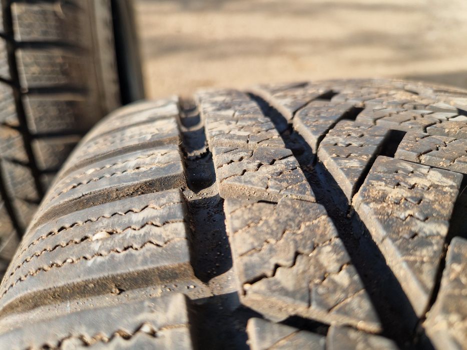 Cauciucuri Continental iarna 215/55 R17