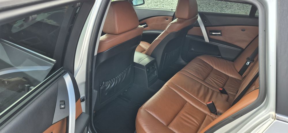 VAND BMW E 61  525 D