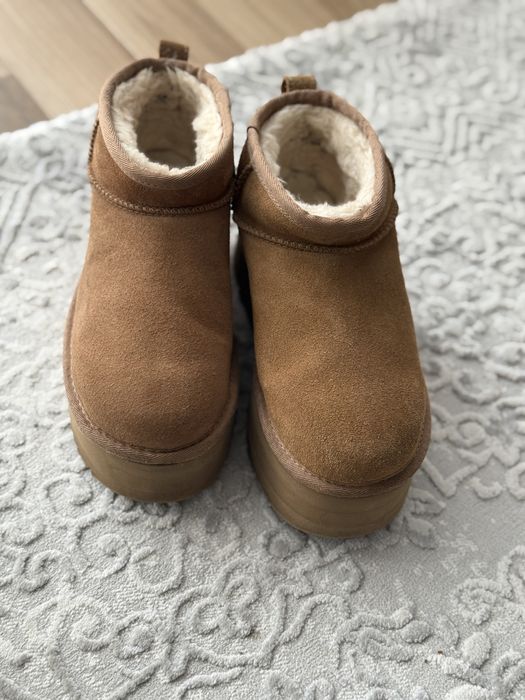 Ugg-uri cu platforma