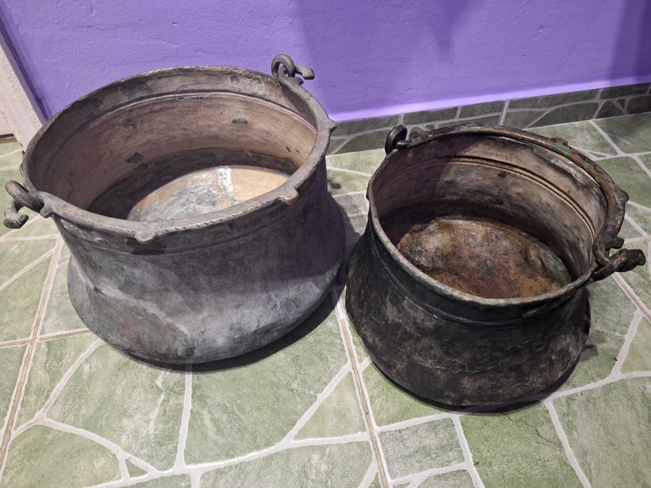 Медни старинни съдове