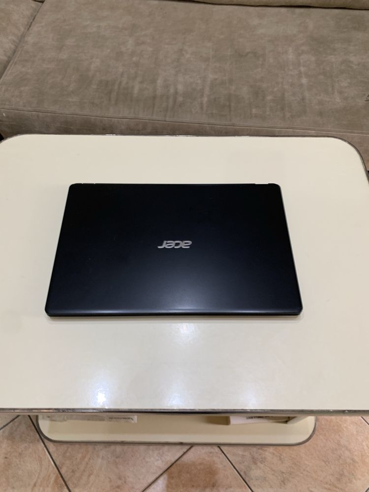Laptop Acer Aspire 3 , 15.6  ,ssd, Ryzen 5,  2gb video