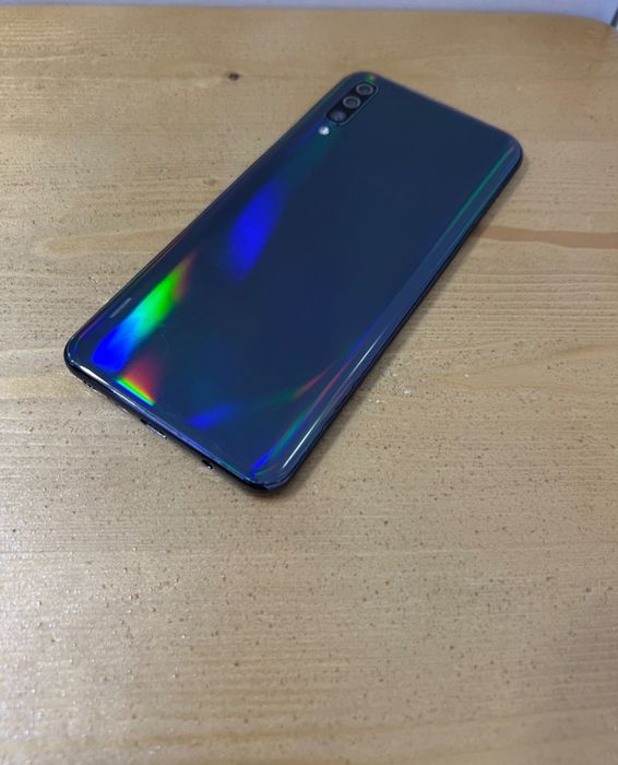 Samsung a50 64 gb tez sotilb ketadi