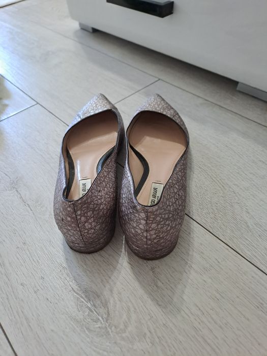 Pantofi Armani marimea 35