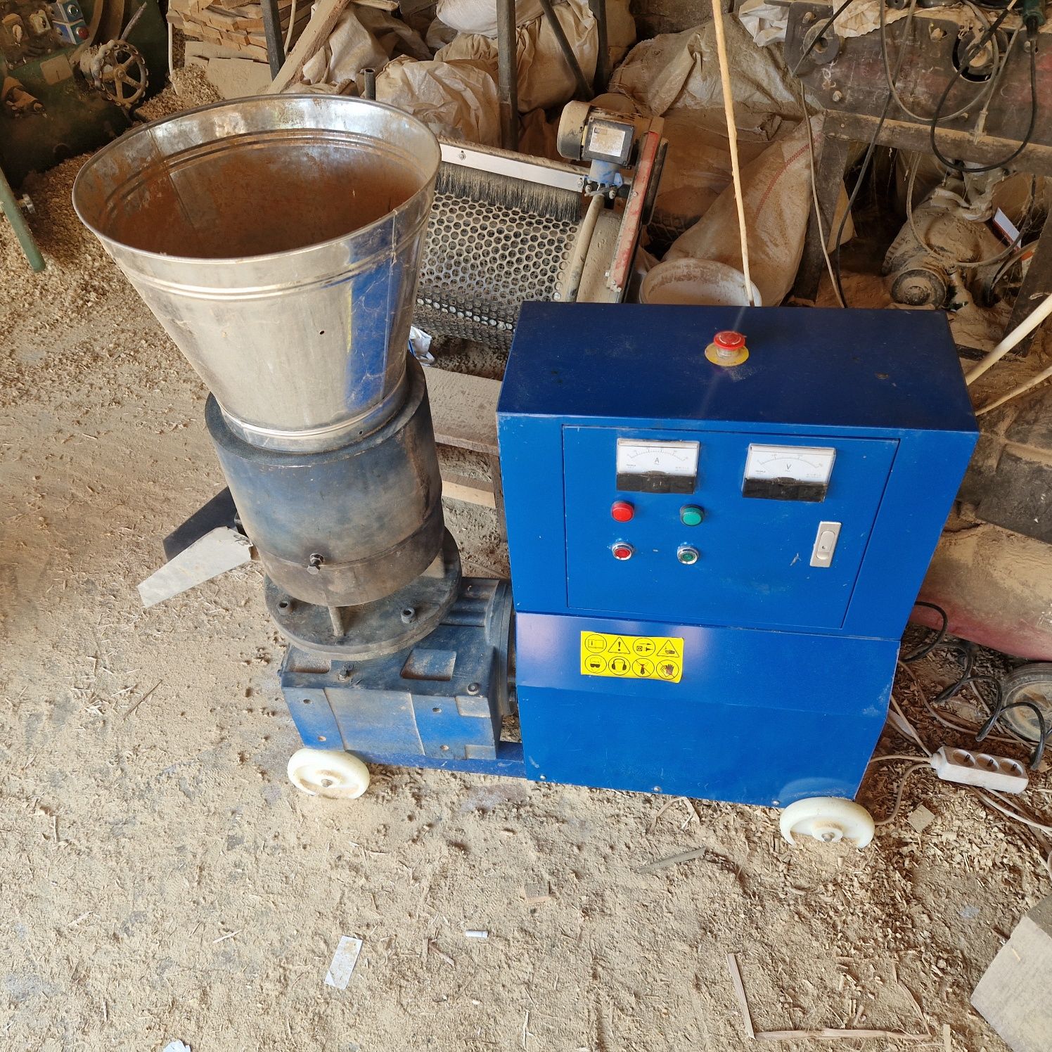 Presa peleti 15 kw cu 3 role