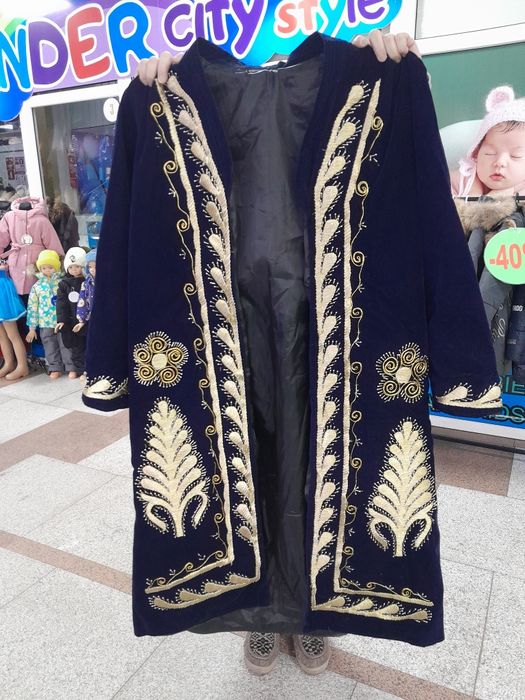 Продам чапан новый