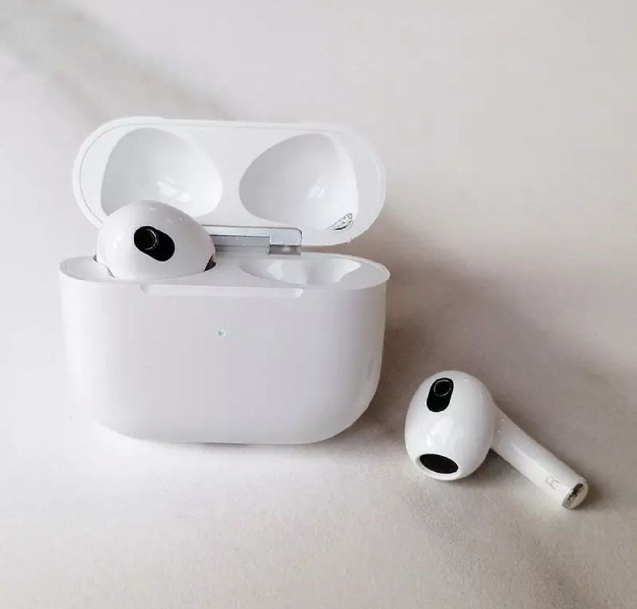 Casti wireless tip Airpods gen 3   android și ios 16-17 updated