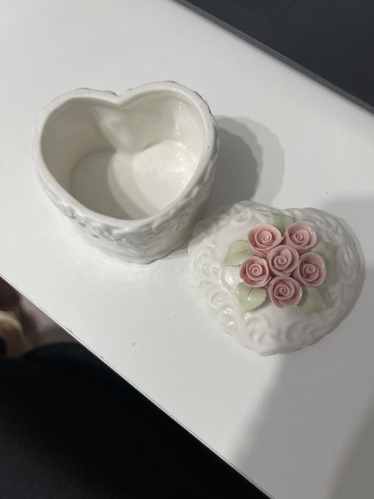 Шкатулка керамическая в виде сердца, для украшений