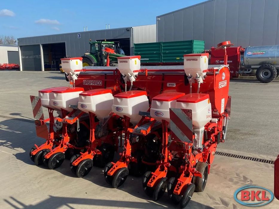 Gaspardo MTE R 300 6R Bazin central 1200L, element MTR 150kg/sectie