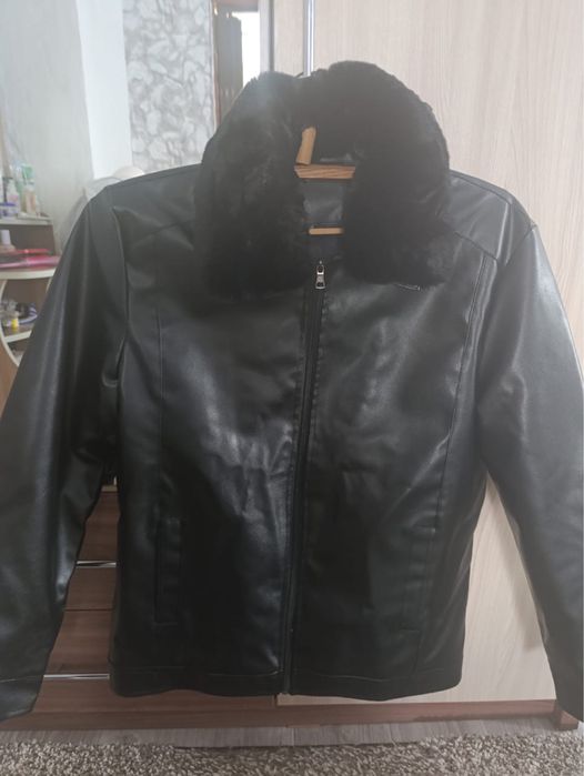 Продам куртку, экокожа