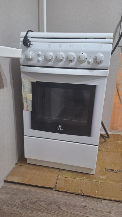 Продам газовую плиту