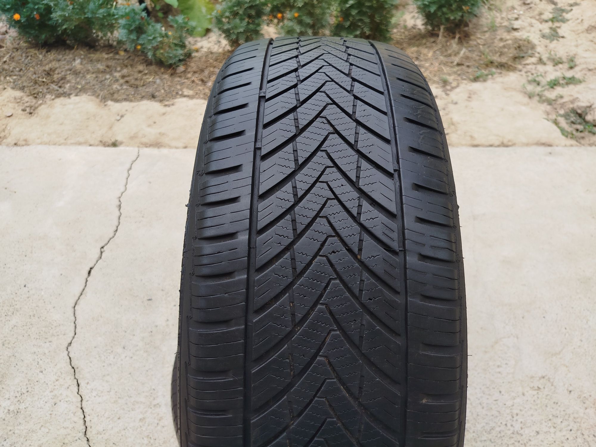 235 55 R19 Shina Tracmax 1 dona