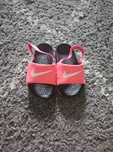Papuci nike m 22-23