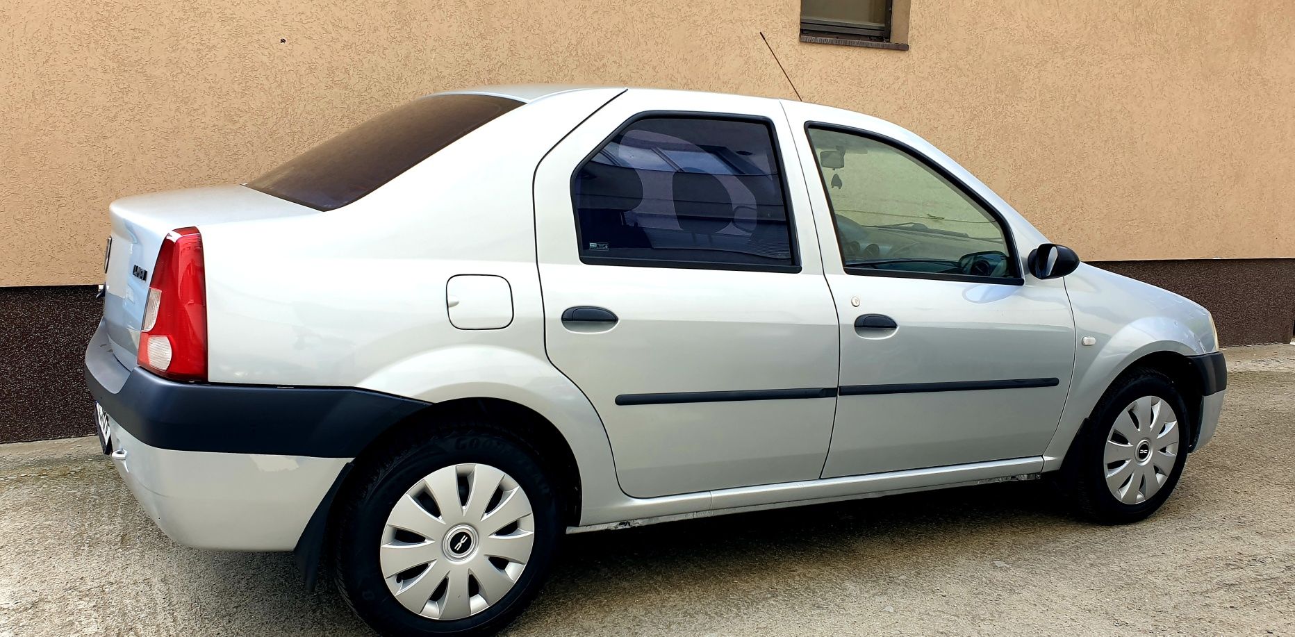 Logan 1.4MPI 2008 AER COND. Euro 4 158.000km Proprietar