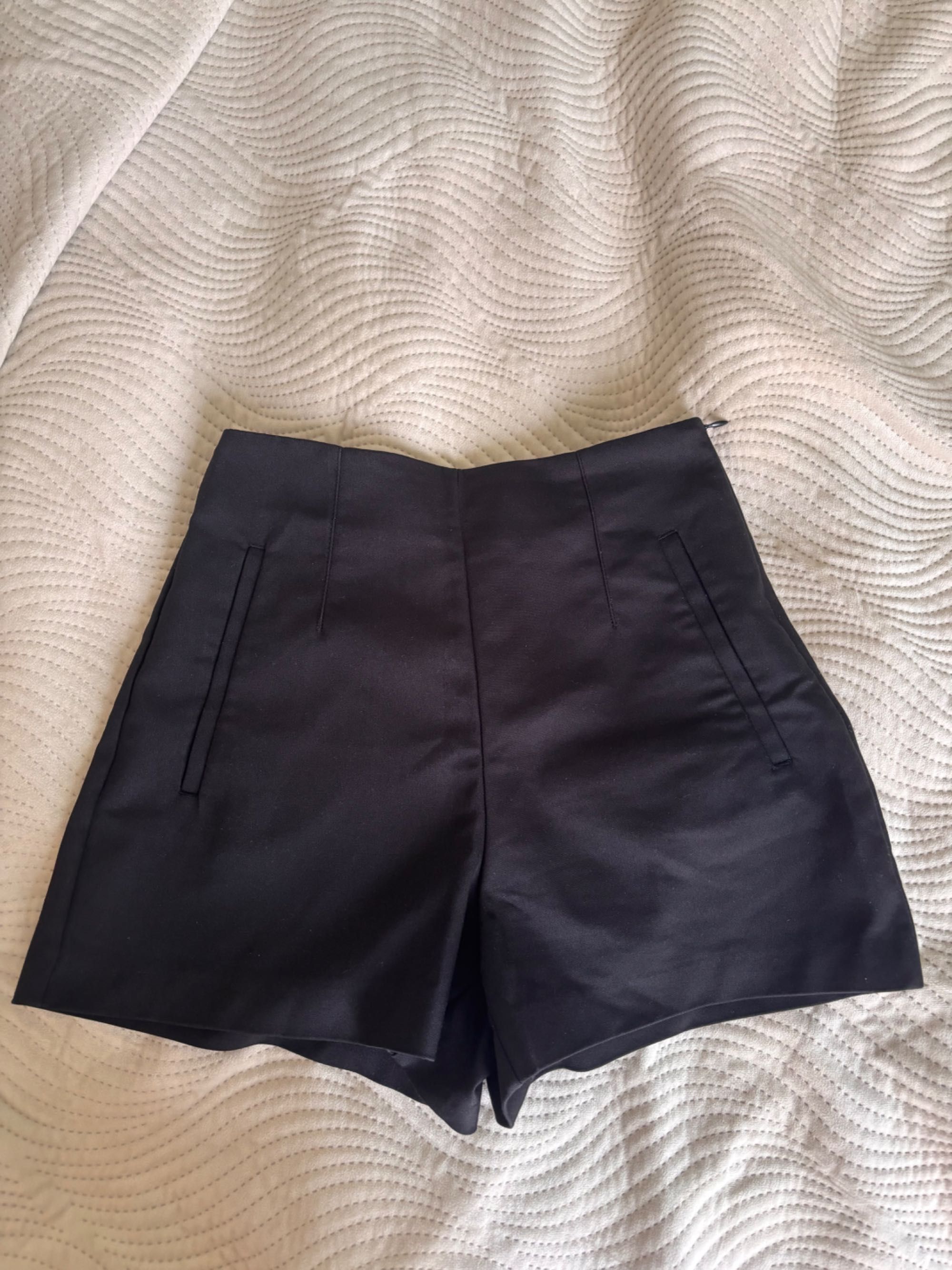 Pantaloni scurți zara xs dama